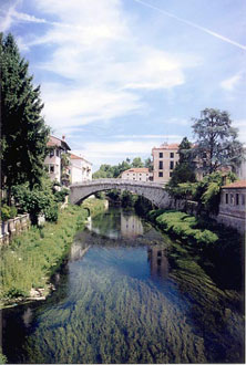 Photo of Italian bridge